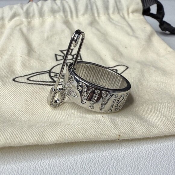 Vivienne Westwood Vernon Ring - Picture 4 of 6